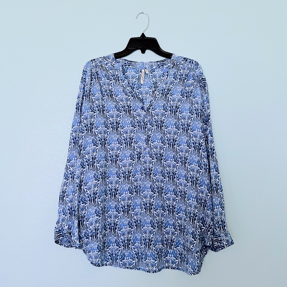 grand & greene Blue & White Print Tunic Blouse - Picture 1 of 5